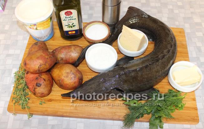 Осетр в духовке с картошкой Осетр в духовке рецепт с фото