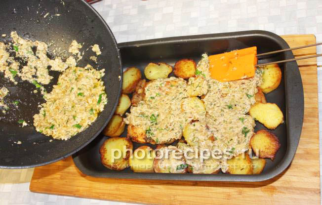 Осетр в духовке с картошкой Осетр в духовке рецепт с фото